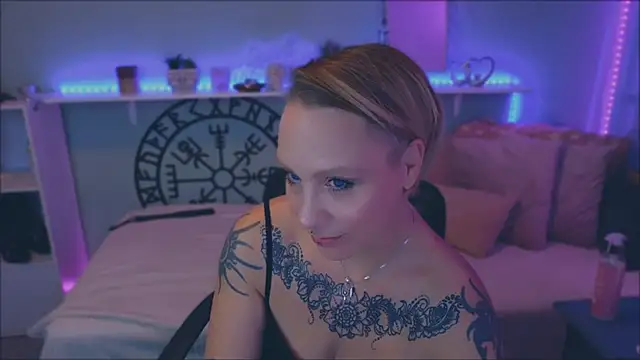 Snapshot of Jan_ina chatting on 10, 12, 2024 Jan ina online show from 10, 12, 2024