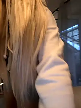 Snapshot of Jan_ina chatting on 27, 12, 2024 Jan ina online show from 27, 12, 2024
