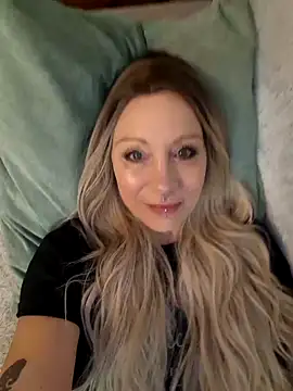 Snapshot of Jan_ina chatting on 3, 1, 2025 Jan ina online show from 3, 1, 2025
