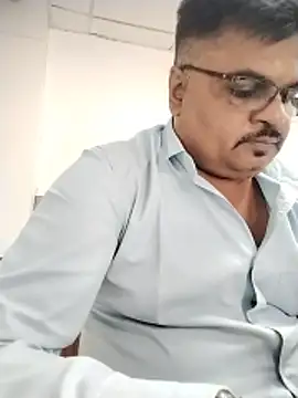 Desi Londa 143 online show from 21, 5, 2026