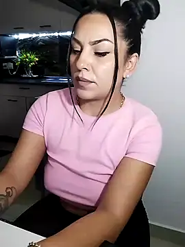 hot-babygirl online show from 27, 11, 2025