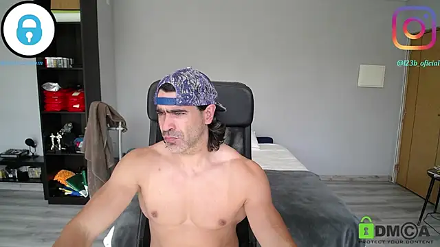 samricci21 online show from 17, 4, 2026