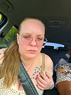 Snapshot of Melissa1994- chatting on 2, 5, 2026 Melissa1994- online show from 2, 5, 2026