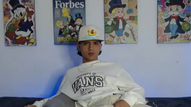 Snapshot of andersonZ998 chatting on 6, 2, 2025 andersonZ998 online show from 6, 2, 2025