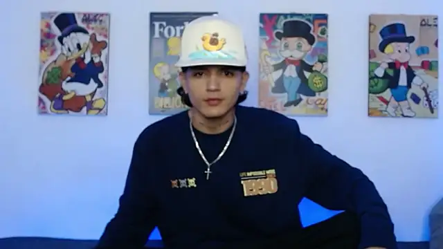 Snapshot of andersonZ998 chatting on 16, 2, 2025 andersonZ998 online show from 16, 2, 2025