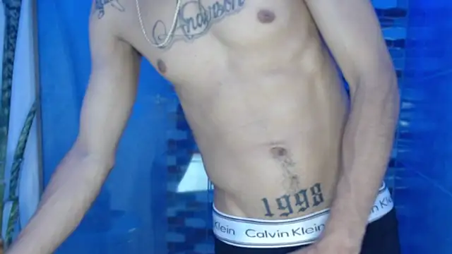 Snapshot of andersonZ998 chatting on 11, 9, 2025 andersonZ998 online show from 11, 9, 2025