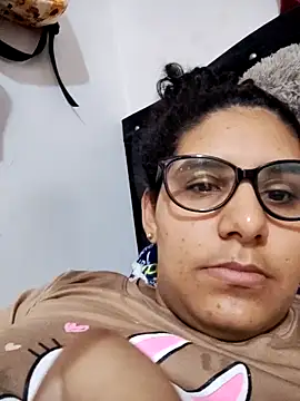 DanielleEvans  online show from 24, 2, 2025