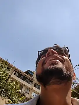  IRRESISTIBLE  online show from 30, 3, 2026