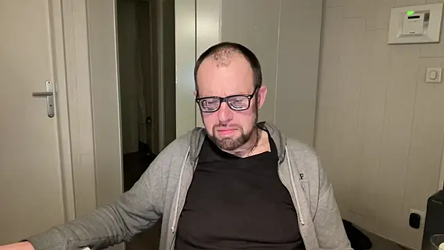 FABIOGLASSES online show from 8, 1, 2026