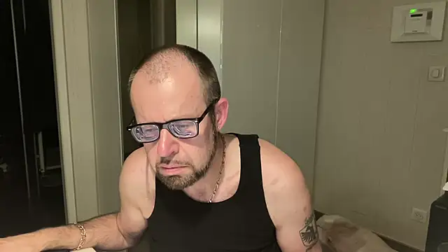 FABIOGLASSES online show from 7, 6, 2026