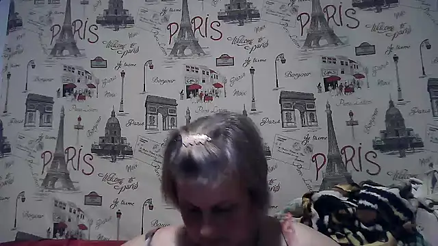 Snapshot of Gina_Marlyn chatting on 5, 1, 2025 Gina Marlyn online show from 5, 1, 2025