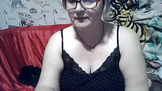 Snapshot of Gina_Marlyn chatting on 5, 1, 2025 Gina Marlyn online show from 5, 1, 2025