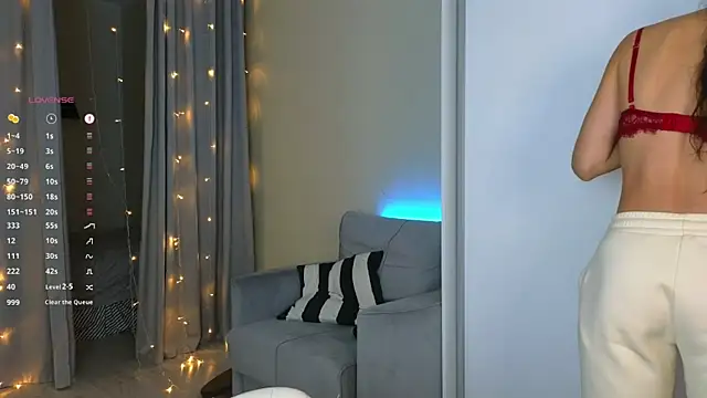 mo1ly online show from 23, 12, 2024