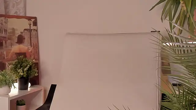 Snapshot of Ana_Peachy_ chatting on 4, 3, 2025 Ana Peachy online show from 4, 3, 2025