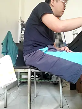 Snapshot of ksshp9502 chatting on 25, 10, 2025 ksshp9502 online show from 25, 10, 2025