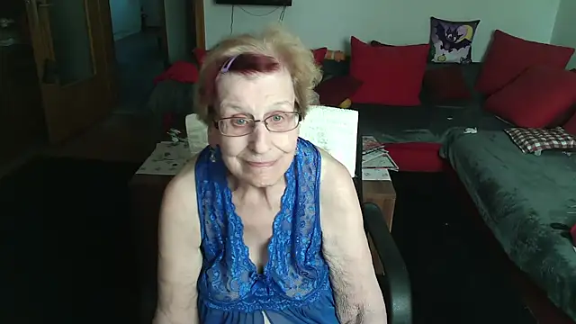 HeisseomaOriginal online show from 14, 4, 2026