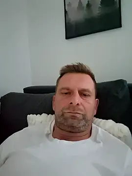 Snapshot of Mjn34 chatting on 2, 10, 2025 Mjn34 online show from 2, 10, 2025