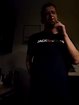 Snapshot of Mjn34 chatting on 8, 10, 2025 Mjn34 online show from 8, 10, 2025