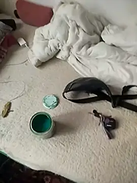 Robertino21cm online show from 19, 11, 2025