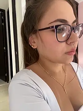 NatashaCruz- online show from 6, 11, 2025