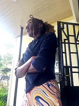 Snapshot of lynnkatrina chatting on 11, 9, 2025 lynnkatrina online show from 11, 9, 2025