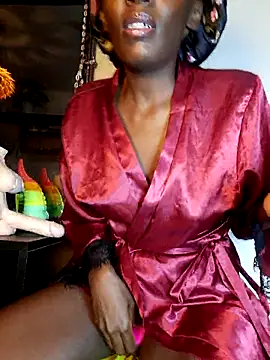 Snapshot of lynnkatrina chatting on 2, 6, 2026 lynnkatrina online show from 2, 6, 2026