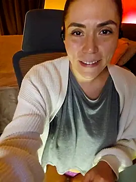 Ellie-L-Elizabeth online show from 25, 2, 2025