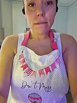 Ellie-L-Elizabeth online show from 1, 3, 2025