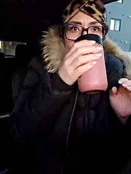 Ellie-L-Elizabeth online show from 1, 3, 2026