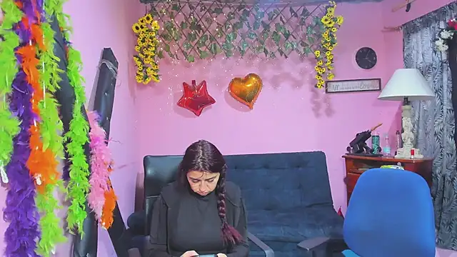 lesbiancuple online show from 25, 2, 2026