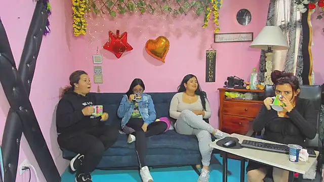Snapshot of lesbiancuple chatting on 26, 3, 2026 lesbiancuple online show from 26, 3, 2026