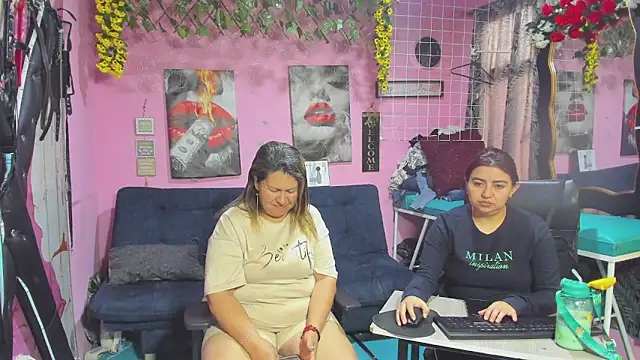 Snapshot of lesbiancuple chatting on 28, 5, 2026 lesbiancuple online show from 28, 5, 2026