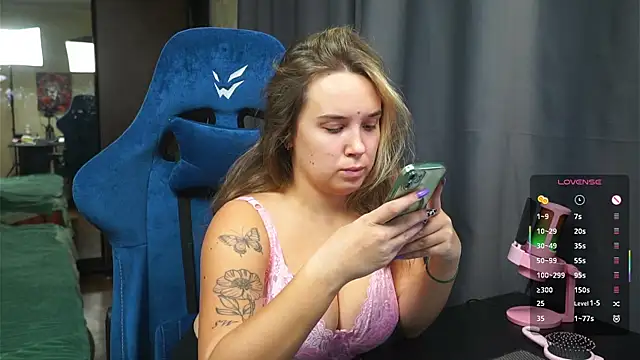 Sandra SW  online show from 27, 11, 2025