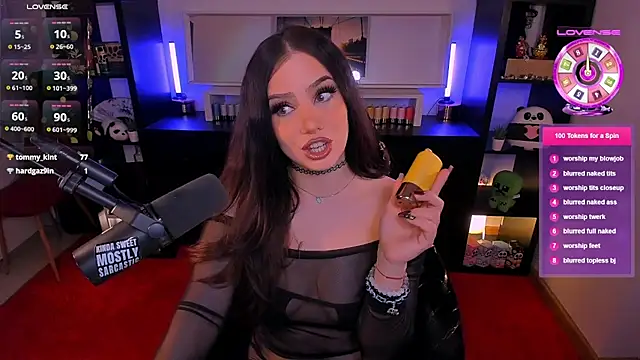 SofiRusselle online show from 17, 11, 2025