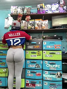 Snapshot of sophie_cute66 chatting on 17, 1, 2026 sophie cute66 online show from 17, 1, 2026