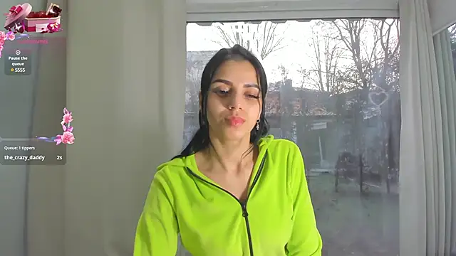 Sarabecker online show from 5, 3, 2025