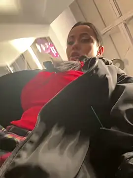 CrazzyChicks online show from 26, 10, 2025