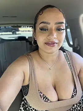 Snapshot of CarmelaAnthony chatting on 17, 6, 2026 CarmelaAnthony online show from 17, 6, 2026