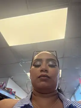 Snapshot of CarmelaAnthony chatting on 7, 7, 2026 CarmelaAnthony online show from 7, 7, 2026