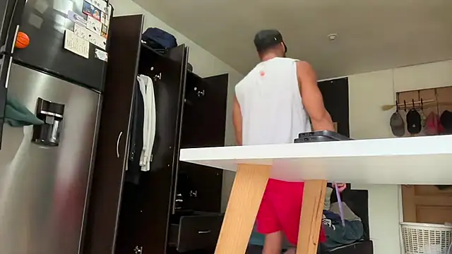 romeolovedark online show from 13, 4, 2026