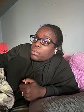 ChocolateBuns101 online show from 10, 1, 2025