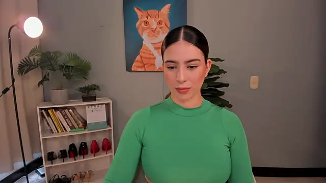 Snapshot of LiaPearce chatting on 27, 4, 2026 LiaPearce online show from 27, 4, 2026