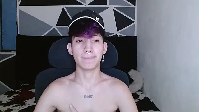 Snapshot of littlextreme chatting on 15, 12, 2024 littlextreme online show from 15, 12, 2024