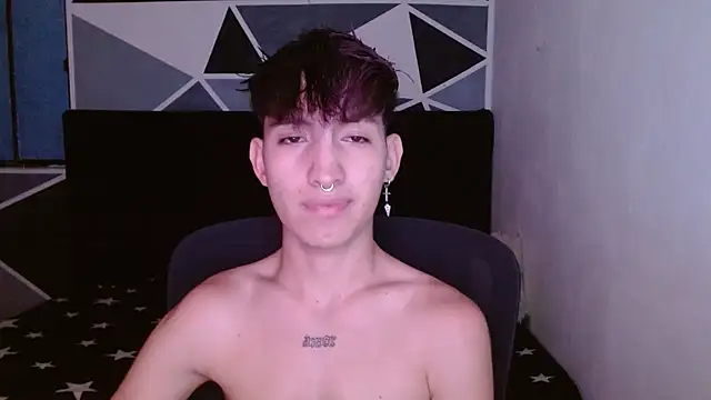 Snapshot of littlextreme chatting on 23, 12, 2024 littlextreme online show from 23, 12, 2024