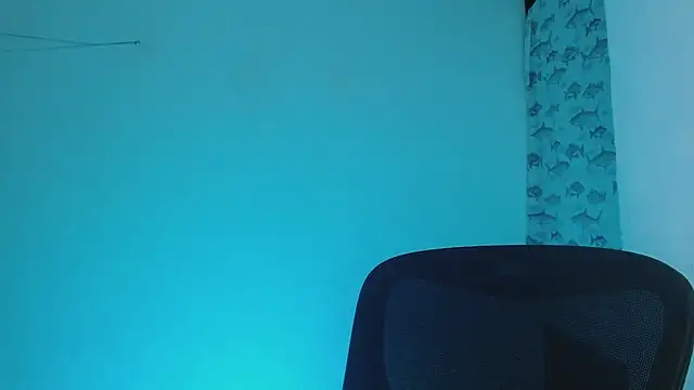 Snapshot of littlextreme chatting on 4, 2, 2025 littlextreme online show from 4, 2, 2025