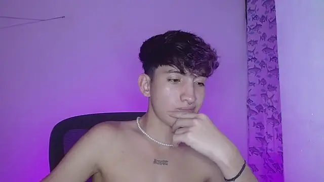 Snapshot of littlextreme chatting on 15, 2, 2025 littlextreme online show from 15, 2, 2025