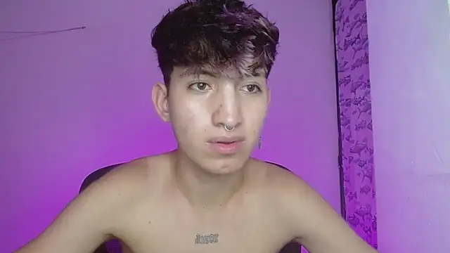 Snapshot of littlextreme chatting on 20, 2, 2025 littlextreme online show from 20, 2, 2025