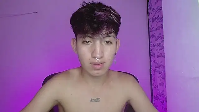 Snapshot of littlextreme chatting on 21, 2, 2025 littlextreme online show from 21, 2, 2025