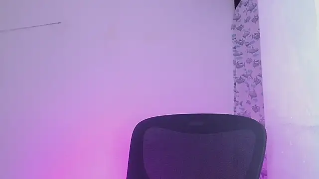 Snapshot of littlextreme chatting on 22, 2, 2025 littlextreme online show from 22, 2, 2025