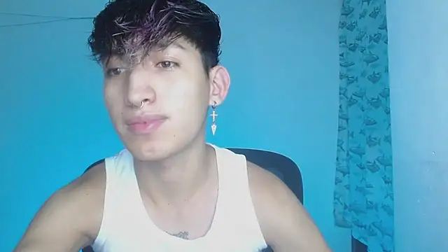 Snapshot of littlextreme chatting on 24, 2, 2025 littlextreme online show from 24, 2, 2025